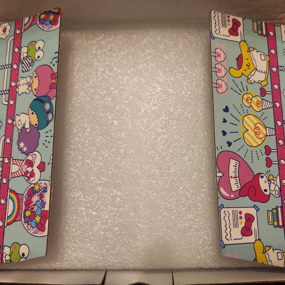 Hello Kitty - Picture 3 of 3